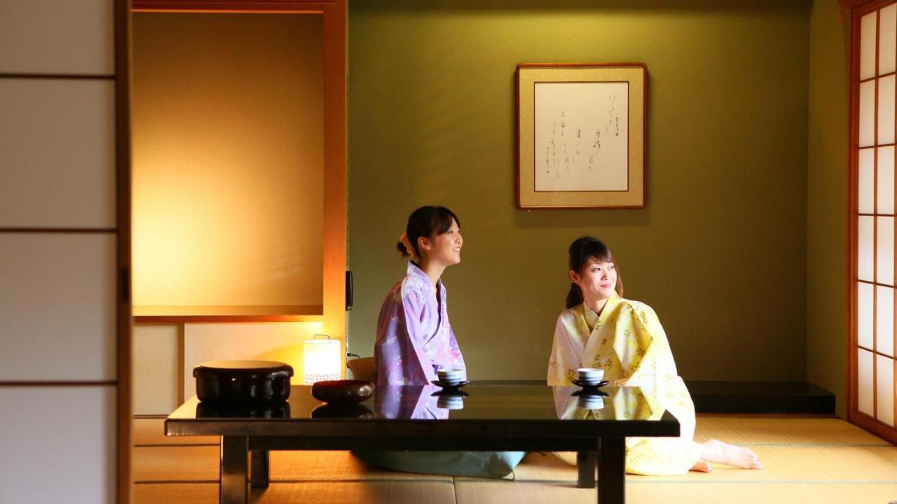 大江戸温泉物語 東山グランドホテル 3*