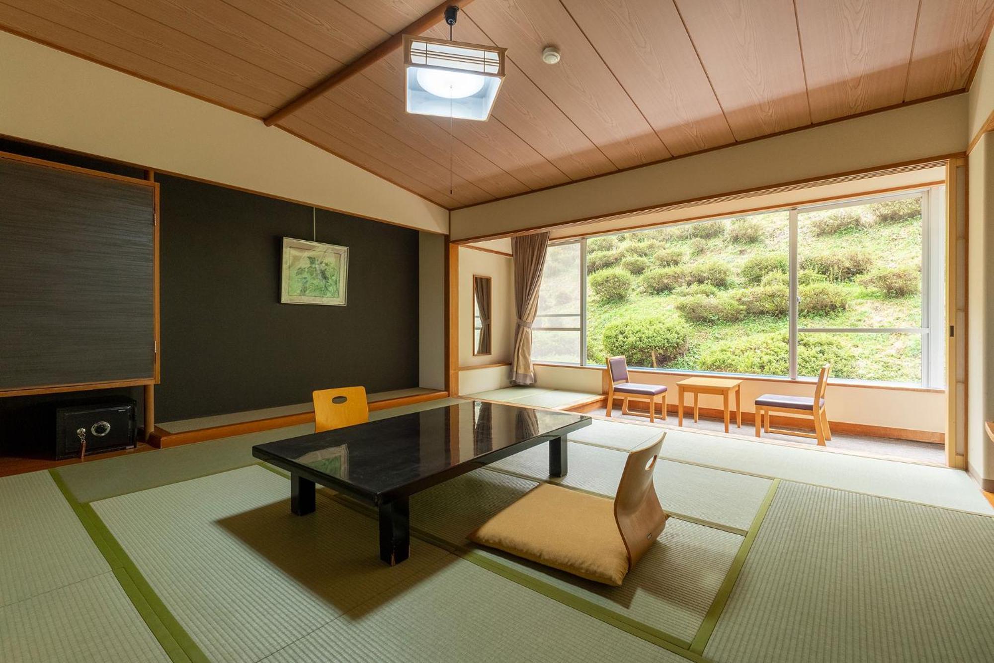 Ryokan Ooedo Onsen Monogatari Higashiyama Grand 3*