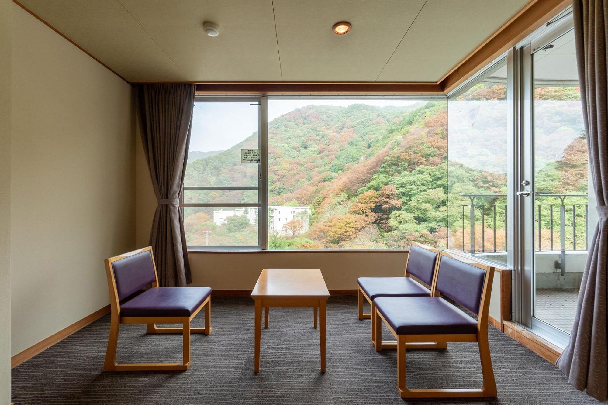 大江戸温泉物語 東山グランドホテル 3*