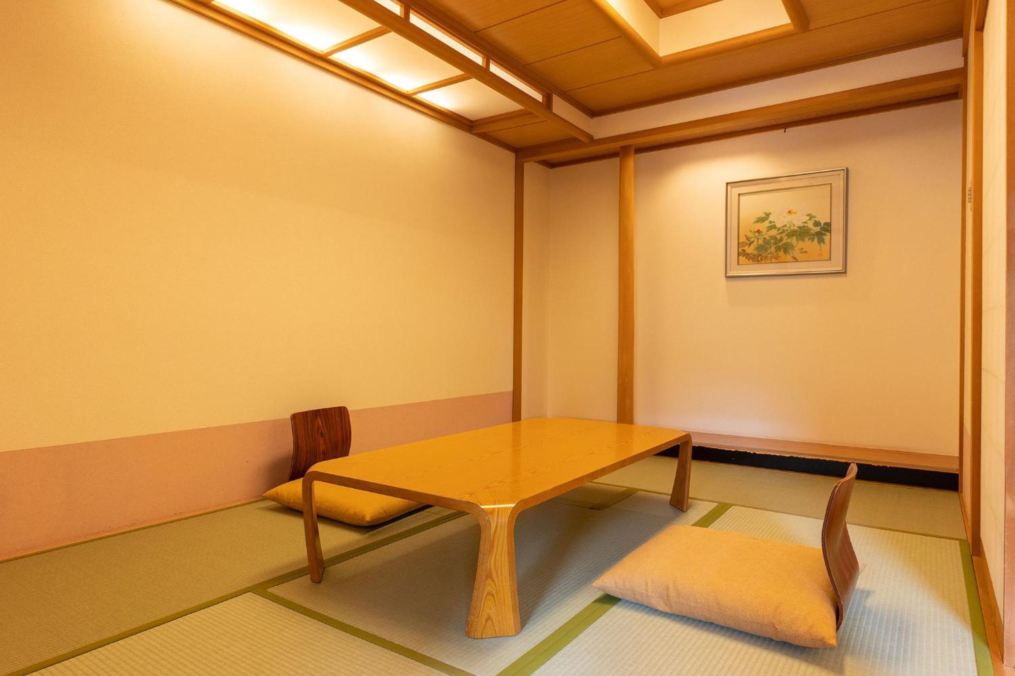 Ooedo Onsen Monogatari Higashiyama Grand 3*